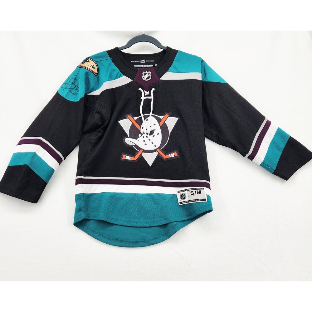 Anaheim Ducks (Mighty) NHL 25th Silver Season Jersey Youth SM Signed Devin Shore